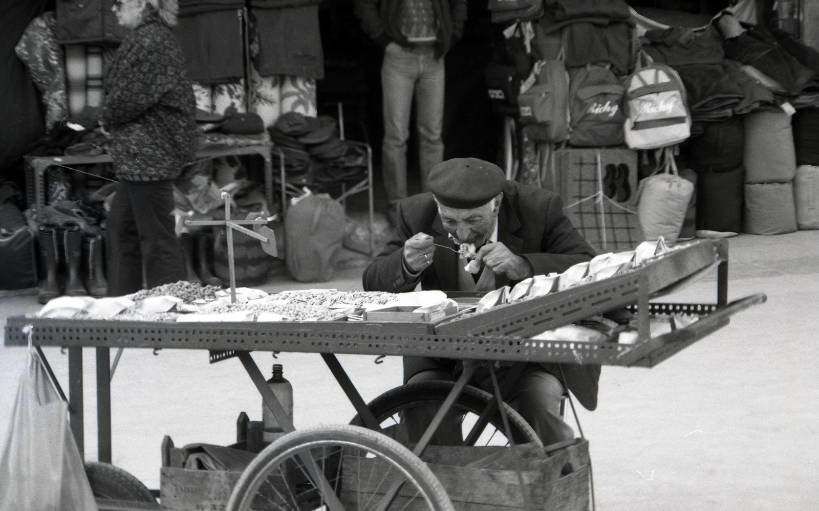 Athens, somewhere around Omonoia, 1989